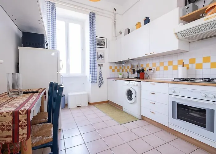 Ht Mama Bilo Vatican Area Appartement
